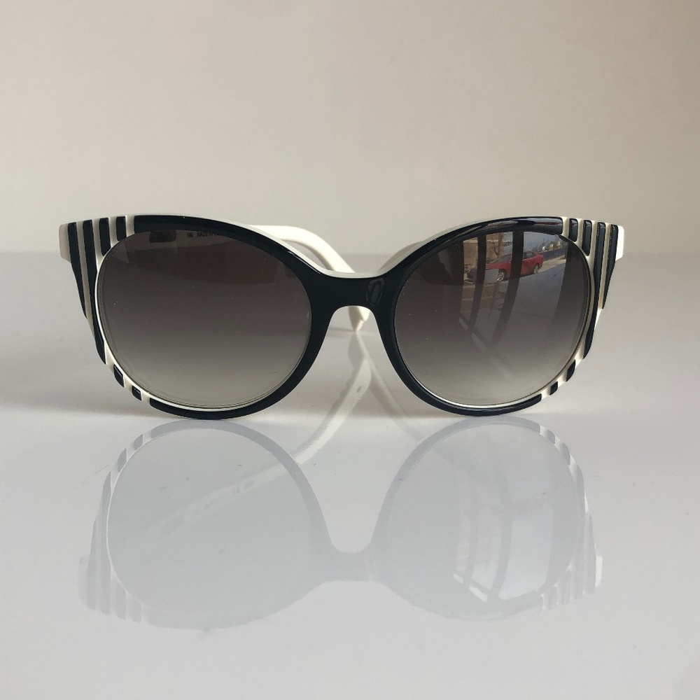 Fendi Sunglasses - black & white